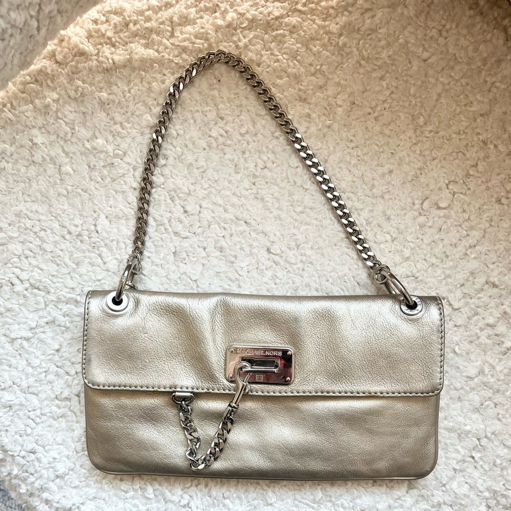 MICHAEL KORS VINTAGE Champagne color and metallic chain shoulder bag / clutch